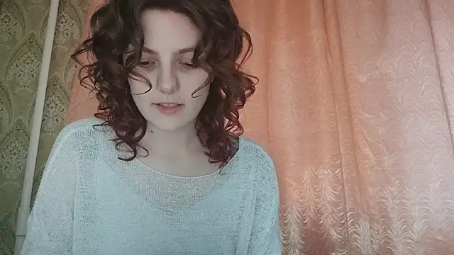 ShirleyNibbs online show from April 14, 2026, 2:11 pm