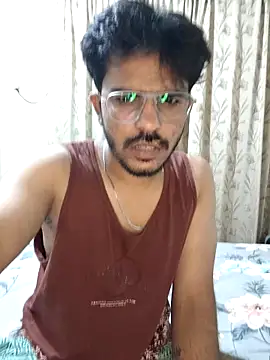 MIDNIGHT STAR110 online show from April 17, 2026, 5:38 pm