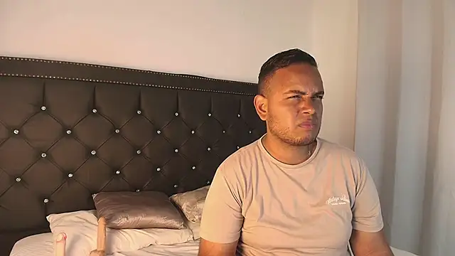 Jay Dusk online show from April 6, 2026, 2:29 am