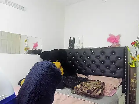 Snapshot of Nathaly_Sam chatting on April 4, 2026, 12:12 pm Nathaly Sam online show from April 4, 2026, 12:12 pm