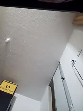 miguellccadena online show from April 12, 2026, 5:11 am