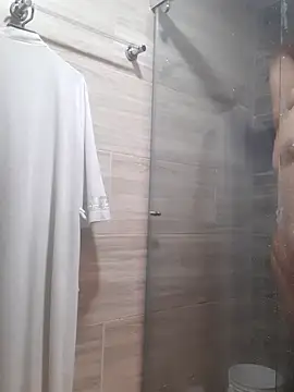 Snapshot of Amalianoir chatting on April 1, 2026, 1:12 pm Amalianoir online show from April 1, 2026, 1:12 pm