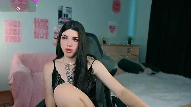 Snapshot of molly_rettyy chatting on July 9, 2026, 4:13 am molly rettyy online show from July 9, 2026, 4:13 am