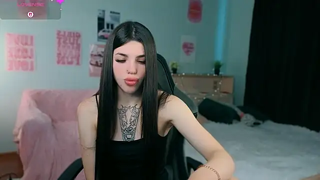 Snapshot of molly_rettyy chatting on July 10, 2026, 4:12 am molly rettyy online show from July 10, 2026, 4:12 am