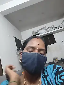 Snapshot of Tamil_Sangeetha chatting on June 16, 2026, 11:16 pm Tamil Sangeetha online show from June 16, 2026, 11:16 pm