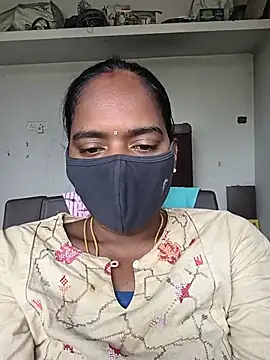 Snapshot of Tamil_Sangeetha chatting on July 8, 2026, 6:03 am Tamil Sangeetha online show from July 8, 2026, 6:03 am