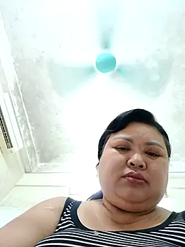 Monglan-c online show from April 16, 2026, 12:22 am