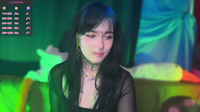 CallmeDistress online show from April 26, 2026, 10:56 am