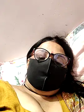 purvi46 online show from April 5, 2026, 7:20 pm