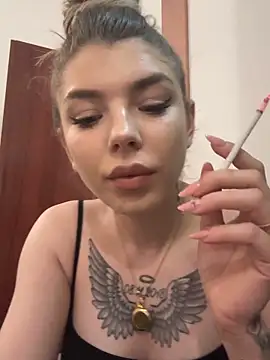 AishaDiamond online show from April 1, 2026, 4:25 am