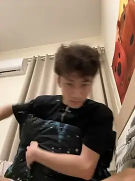 sexyboy-3525 online show from April 2, 2026, 2:57 pm