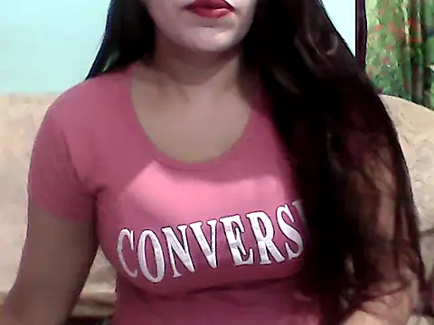 Wonderful Babe online show from May 4, 2026, 7:39 pm