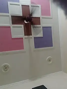 priyahot2001 online show from April 3, 2026, 11:27 am