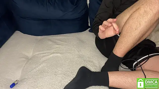 NaughtysecretsDE online show from April 15, 2026, 6:34 pm