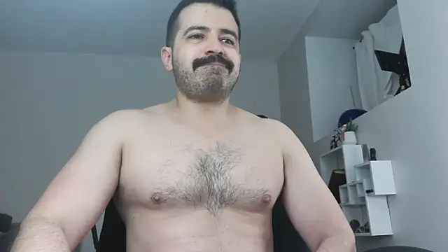AngelFusco online show from May 3, 2026, 5:34 am