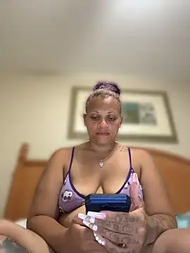 Snapshot of SHY_QUINN chatting on May 28, 2026, 2:34 pm SHY QUINN online show from May 28, 2026, 2:34 pm