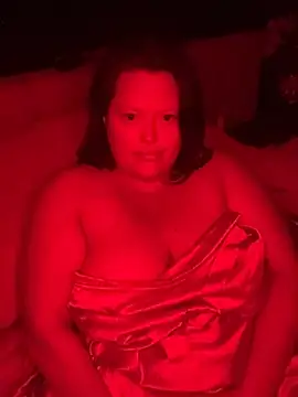 EmberVael online show from June 30, 2026, 8:58 am