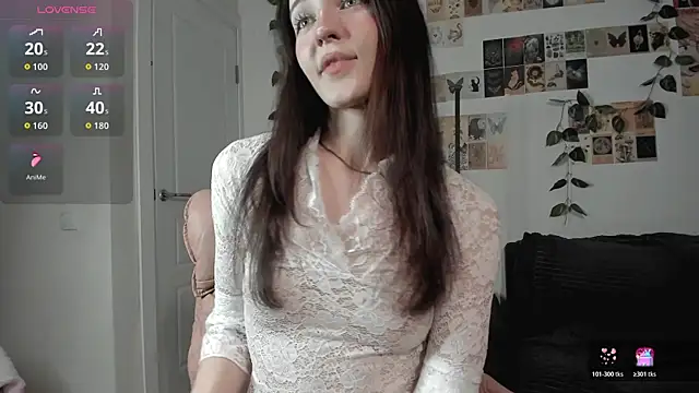 milkychuu online show from April 10, 2026, 6:48 pm