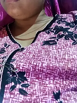 Snapshot of itz-liliroy chatting on April 5, 2026, 4:46 pm itz-liliroy online show from April 5, 2026, 4:46 pm