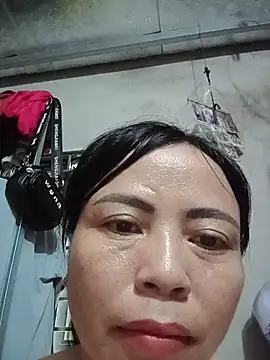 Snapshot of -Hami- chatting on May 26, 2026, 5:27 am -Hami- online show from May 26, 2026, 5:27 am