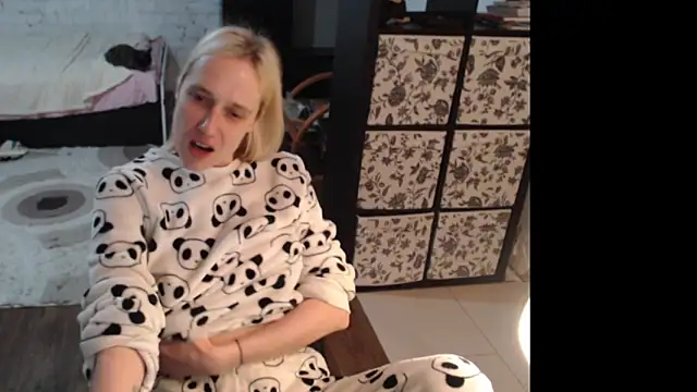 Snapshot of Sweet_hot_shrmp chatting on May 27, 2026, 10:17 pm Sweet hot shrmp online show from May 27, 2026, 10:17 pm