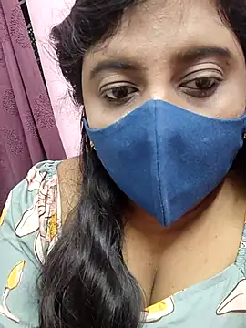 Tami-sonia online show from April 2, 2026, 7:20 pm