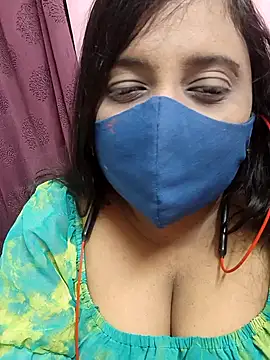 Tami-sonia online show from April 14, 2026, 6:35 pm