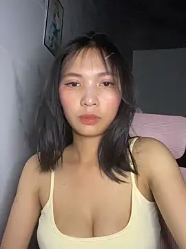 Love-suck12 online show from April 18, 2026, 4:31 pm