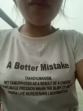 Gina-li online show from April 15, 2026, 11:27 am