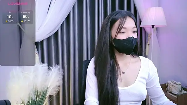 Lu Ly22 online show from June 4, 2026, 4:06 am