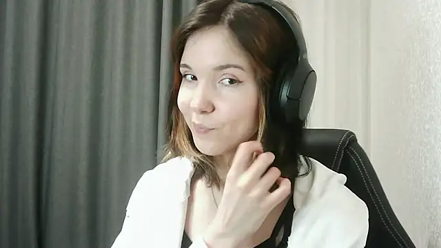 RubyBooby online show from April 14, 2026, 5:51 pm