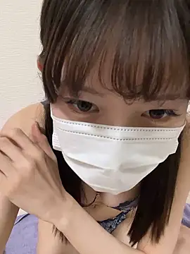 yuki2210 online show from April 14, 2026, 10:20 am