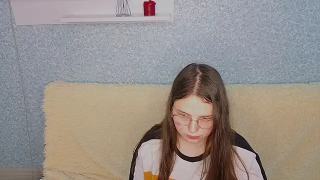 SofiDreamm online show from April 1, 2026, 2:03 pm