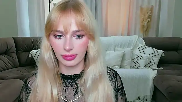 blonde  flirt online show from April 9, 2026, 5:20 am