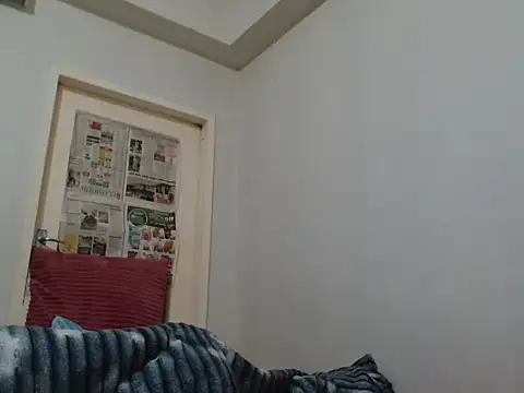 Kinkydarkberry online show from April 13, 2026, 3:32 am