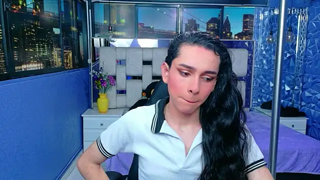 Sharlon  online show from April 13, 2026, 1:04 pm