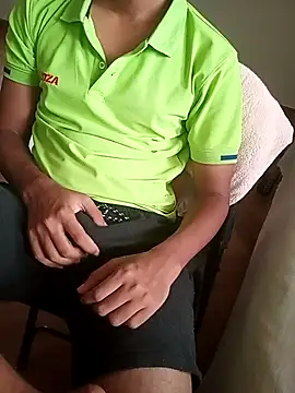 Snapshot of letsplaygame chatting on April 6, 2026, 5:30 am letsplaygame online show from April 6, 2026, 5:30 am