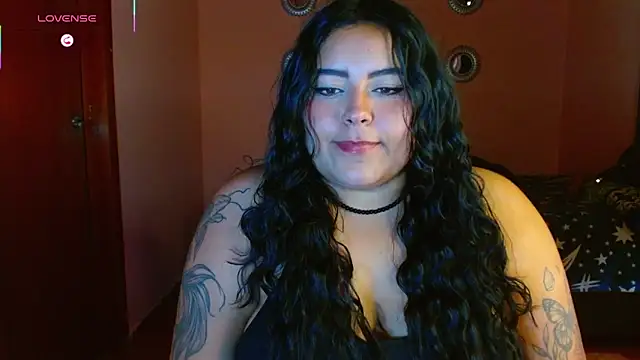 Snapshot of LunaAddittion chatting on April 5, 2026, 4:57 pm LunaAddittion online show from April 5, 2026, 4:57 pm