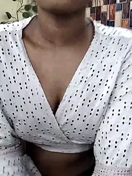 BlushingBunny  online show from April 2, 2026, 5:41 pm