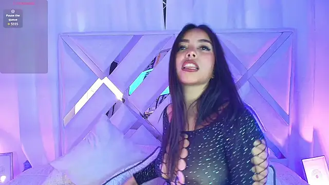 Snapshot of Ariana_castillo02 chatting on April 16, 2026, 1:01 pm Ariana castillo02 online show from April 16, 2026, 1:01 pm