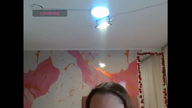 Snapshot of scarlet1609 chatting on July 8, 2026, 2:40 pm scarlet1609 online show from July 8, 2026, 2:40 pm