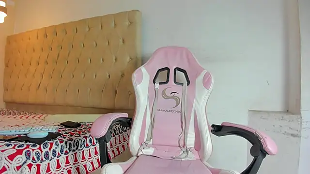 SebastianNoir1 online show from April 6, 2026, 8:21 pm