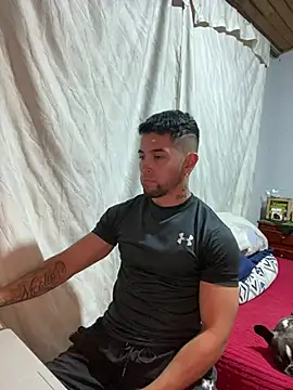 Snapshot of Sexmuscle17 chatting on July 13, 2026, 9:03 pm Sexmuscle17 online show from July 13, 2026, 9:03 pm