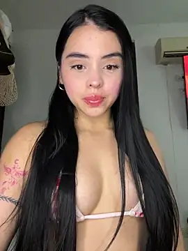 mimihot777 online show from April 2, 2026, 10:05 pm