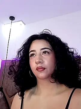 Snapshot of bella_swwan_ chatting on June 28, 2026, 7:09 pm bella swwan online show from June 28, 2026, 7:09 pm