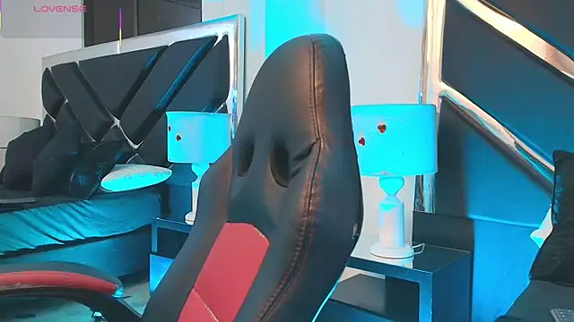 MiikeOthon online show from April 5, 2026, 4:30 am