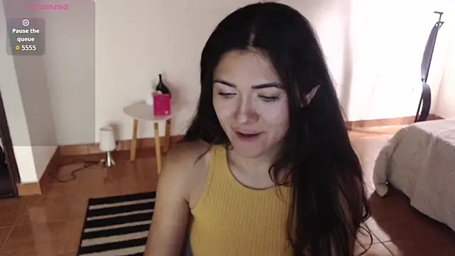 Snapshot of FreyaRouge chatting on April 9, 2026, 2:45 pm FreyaRouge online show from April 9, 2026, 2:45 pm