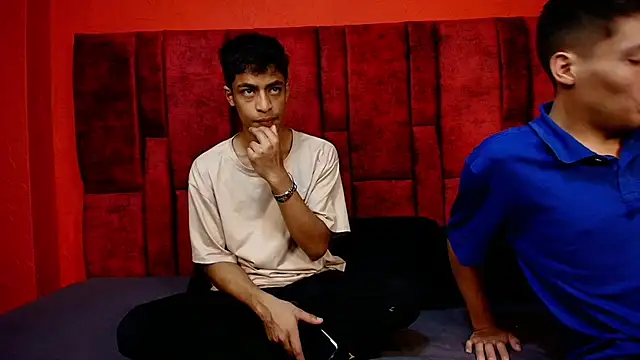 LuckandSamuel online show from April 14, 2026, 2:05 am