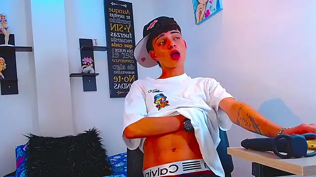 milo hot  online show from April 5, 2026, 2:18 am