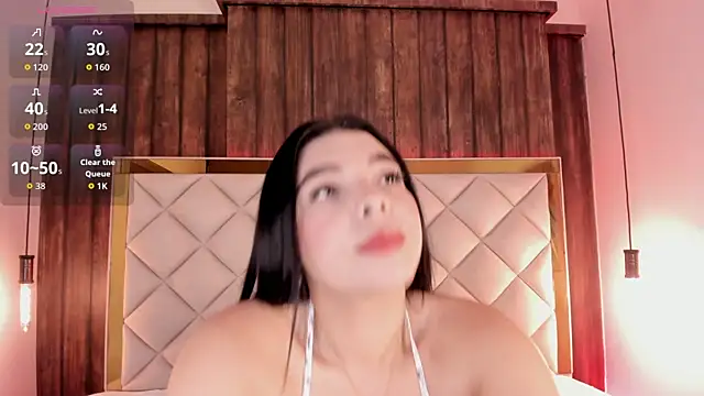 Chloee Parkerr online show from July 15, 2026, 4:19 am